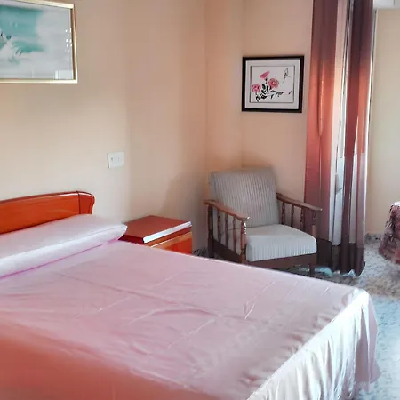 Apartment Spacious With Balcony Guardamar del Segura