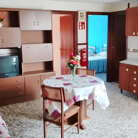 Spacious With Balcony *